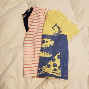 Old Navy t-shirts